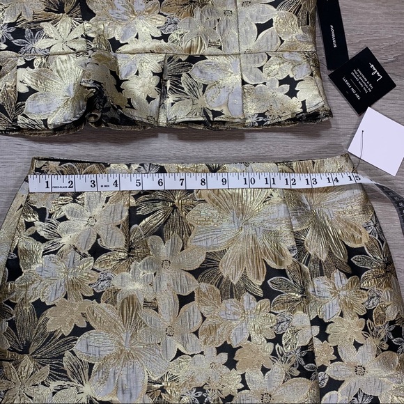 Lulu’s Gold Ruffled two piece dress - Picture 5 of 10